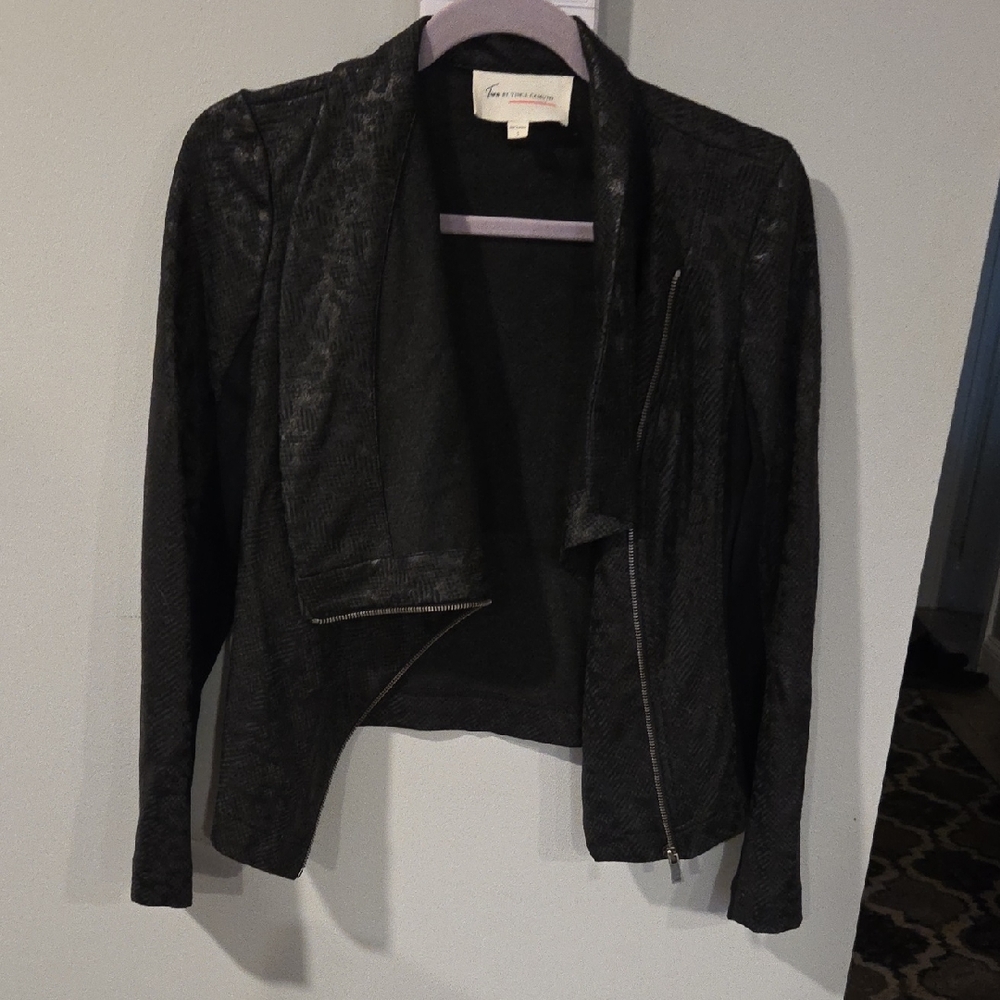 Two by Vince Camuto Black Textured Women's Asymmetrical Jacket SM